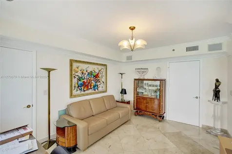 19111 Collins Avenue Sunny Isles Beach FL 33160