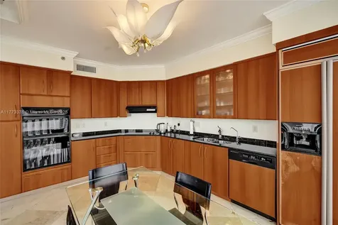 19111 Collins Avenue Sunny Isles Beach FL 33160
