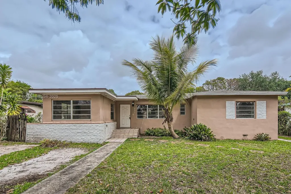 251 NW 149th Street Miami FL 33168