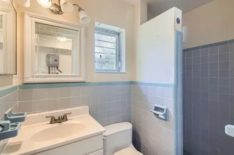 251 NW 149th Street Miami FL 33168