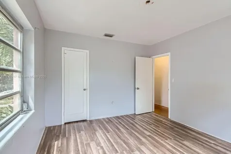 251 NW 149th Street Miami FL 33168