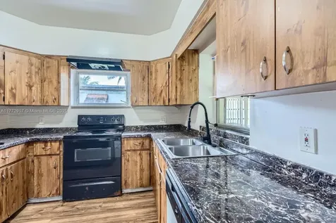 251 NW 149th Street Miami FL 33168