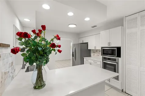 9815 SW 21st Street Miami FL 33165