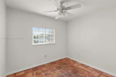 9815 SW 21st Street Miami FL 33165
