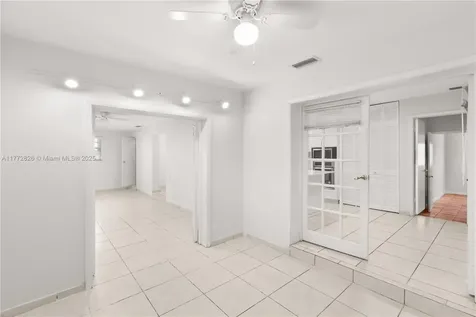 9815 SW 21st Street Miami FL 33165