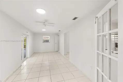 9815 SW 21st Street Miami FL 33165