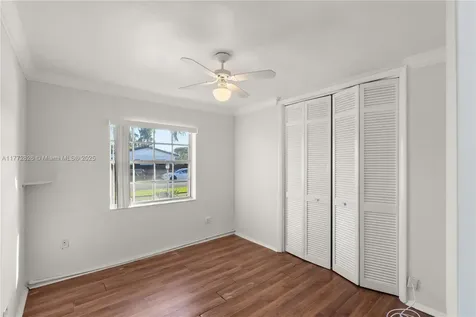 9815 SW 21st Street Miami FL 33165