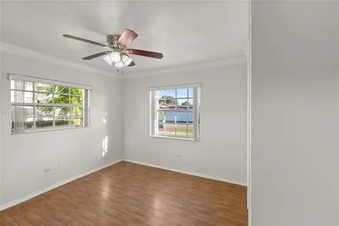 9815 SW 21st Street Miami FL 33165