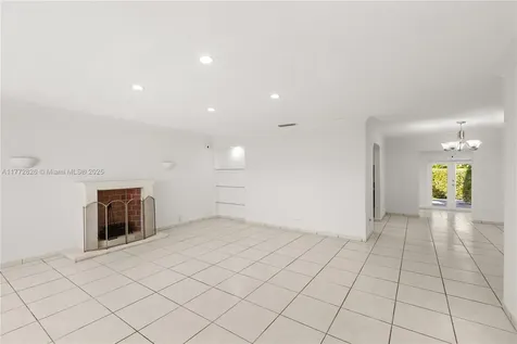 9815 SW 21st Street Miami FL 33165