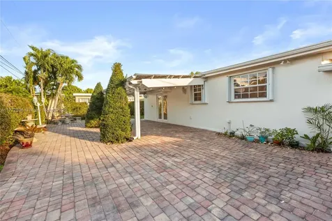 9815 SW 21st Street Miami FL 33165