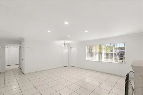9815 SW 21st Street Miami FL 33165
