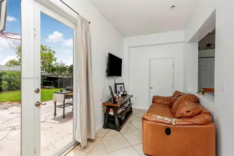 515 SE 30th Drive Homestead FL 33033