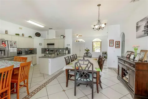 515 SE 30th Drive Homestead FL 33033
