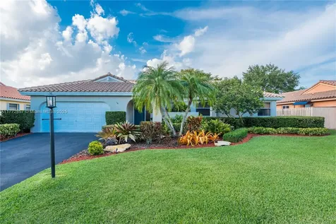 15001 Windbluff Street Davie FL 33331