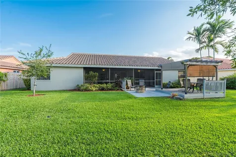 15001 Windbluff Street Davie FL 33331