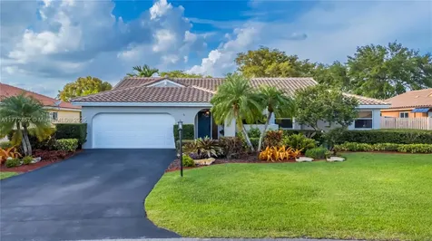 15001 Windbluff Street Davie FL 33331