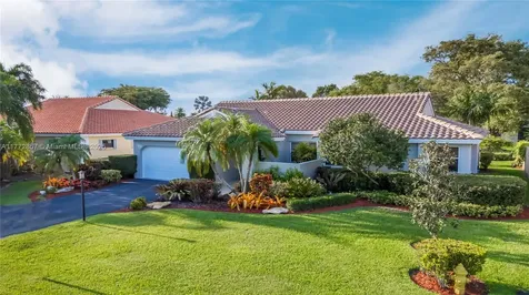 15001 Windbluff Street Davie FL 33331