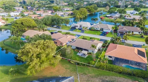 15001 Windbluff Street Davie FL 33331