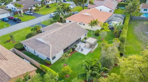 15001 Windbluff Street Davie FL 33331
