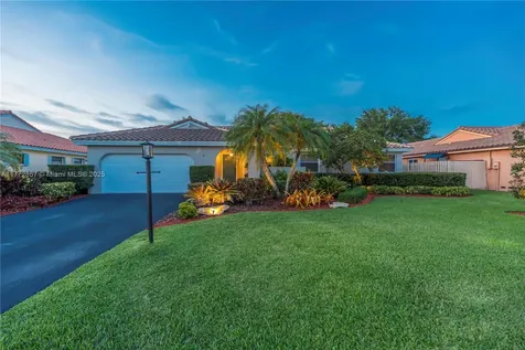 15001 Windbluff Street Davie FL 33331