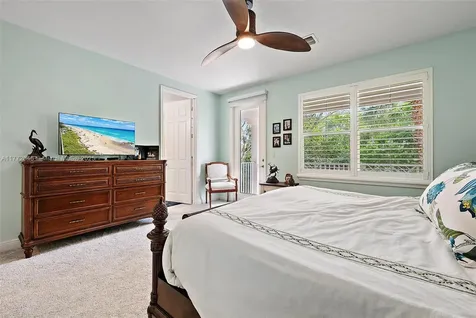 5264 Cambridge Court Palm Beach Gardens FL 33418