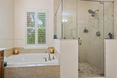 5264 Cambridge Court Palm Beach Gardens FL 33418