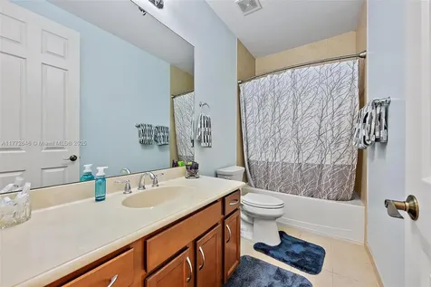 5264 Cambridge Court Palm Beach Gardens FL 33418