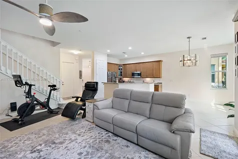 5264 Cambridge Court Palm Beach Gardens FL 33418