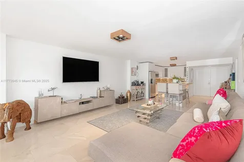 6423 Collins Avenue Miami Beach FL 33141