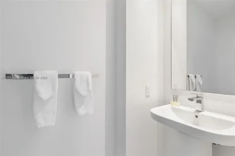 4010 S Ocean Drive Hollywood FL 33019