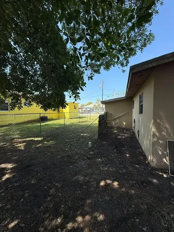 6965 NW 21st Court Miami FL 33147
