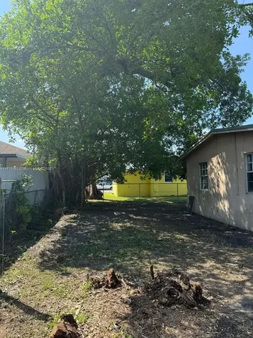 6965 NW 21st Court Miami FL 33147