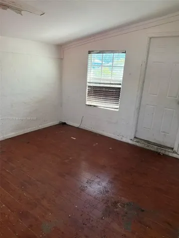 6965 NW 21st Court Miami FL 33147