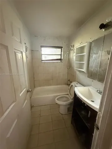 6965 NW 21st Court Miami FL 33147