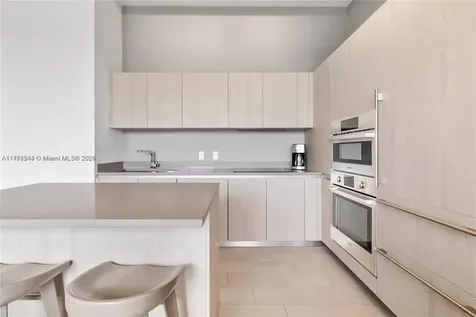 4010 S Ocean Drive Hollywood FL 33019