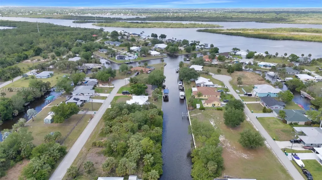 28450 Sabal Palm Drive Punta Gorda FL 33982