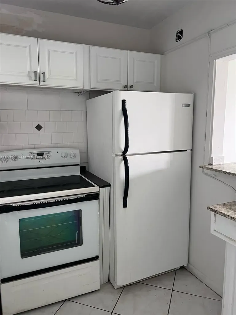 90 Fanshaw C Boca Raton FL 33434