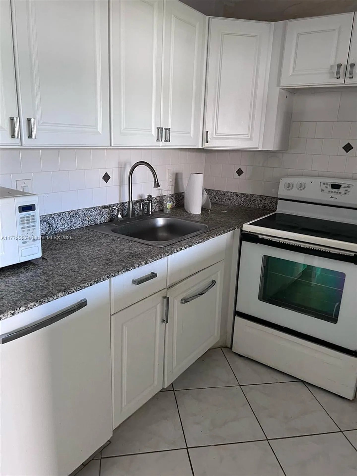 90 Fanshaw C Boca Raton FL 33434