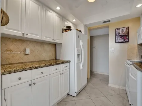 3113 S Ocean Drive Hallandale Beach FL 33009