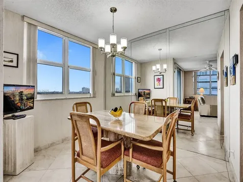 3113 S Ocean Drive Hallandale Beach FL 33009