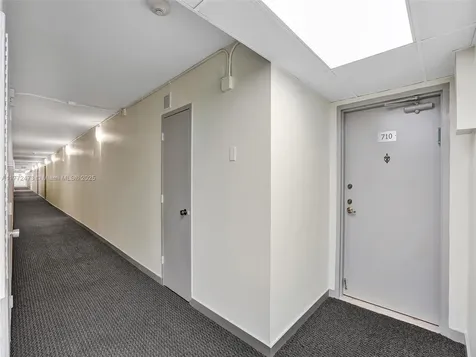 3113 S Ocean Drive Hallandale Beach FL 33009