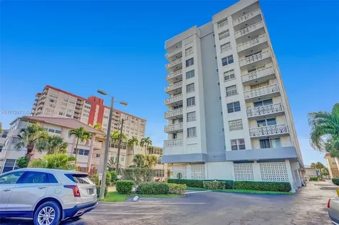3113 S Ocean Drive Hallandale Beach FL 33009