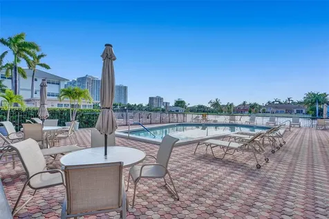 3113 S Ocean Drive Hallandale Beach FL 33009