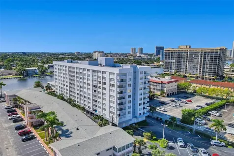 3113 S Ocean Drive Hallandale Beach FL 33009