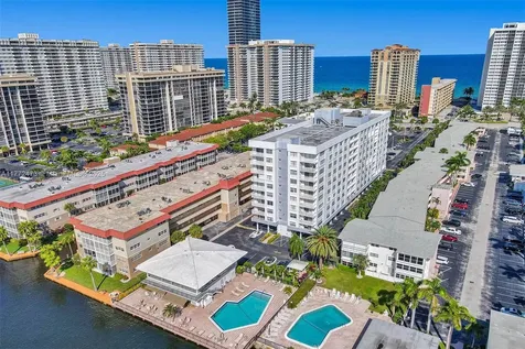 3113 S Ocean Drive Hallandale Beach FL 33009