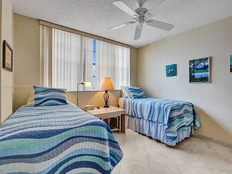 3113 S Ocean Drive Hallandale Beach FL 33009
