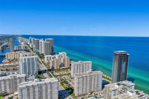 3113 S Ocean Drive Hallandale Beach FL 33009
