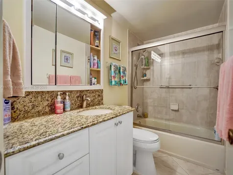 3113 S Ocean Drive Hallandale Beach FL 33009