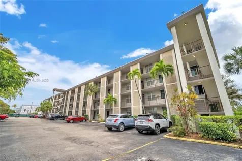 4898 NW 29th Court Lauderdale Lakes FL 33313