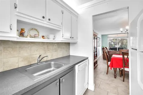 4898 NW 29th Court Lauderdale Lakes FL 33313